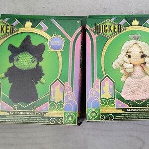 Wicked Elphaba and Glinda Crochet Kit - Green and Pink